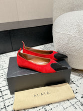 ALAIA PUMP 1 CM IN CHERRY RED SUEDE MIX BLACK CALFSKIN